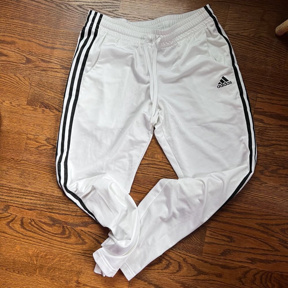 EUC Womens Adidas Tiro19 Training Pant in White with Classic Black 3 Stripe Sz M - Picture 4 of 6